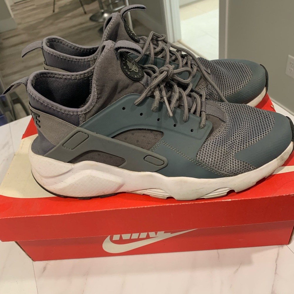 Nike huaraches